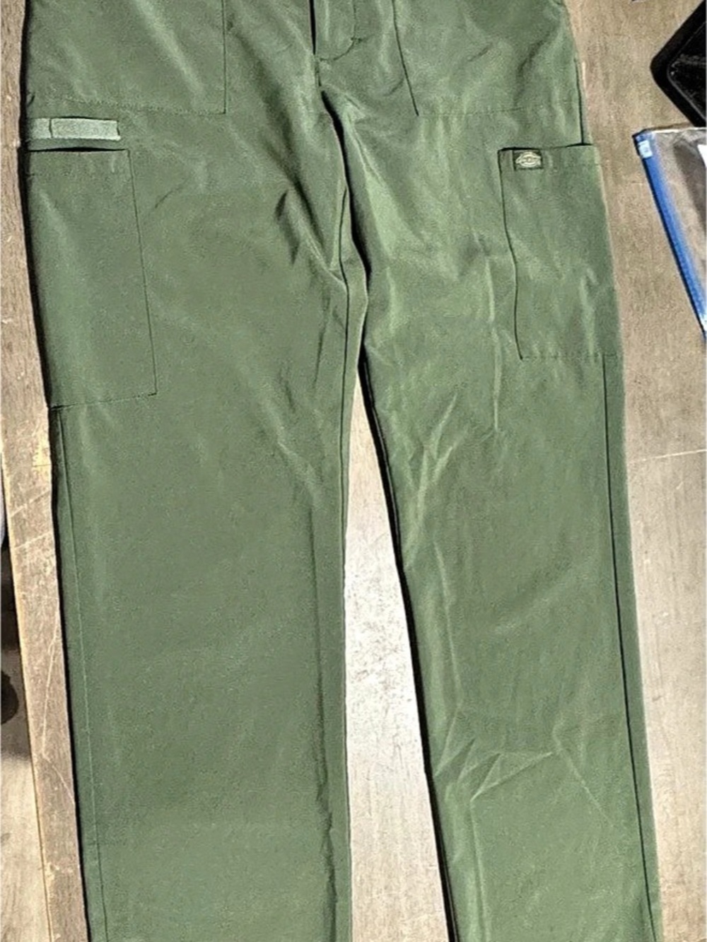 Dickies Medical Cargo Pant Cargo Pants in Green Size Small Like New
